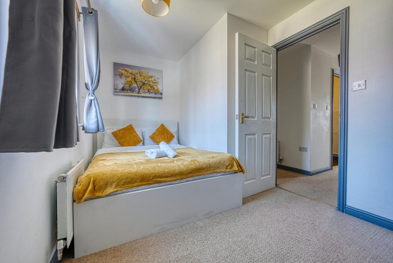 Nec Exhibitor Home, Stay Near Birmingham Airport ภายนอก รูปภาพ