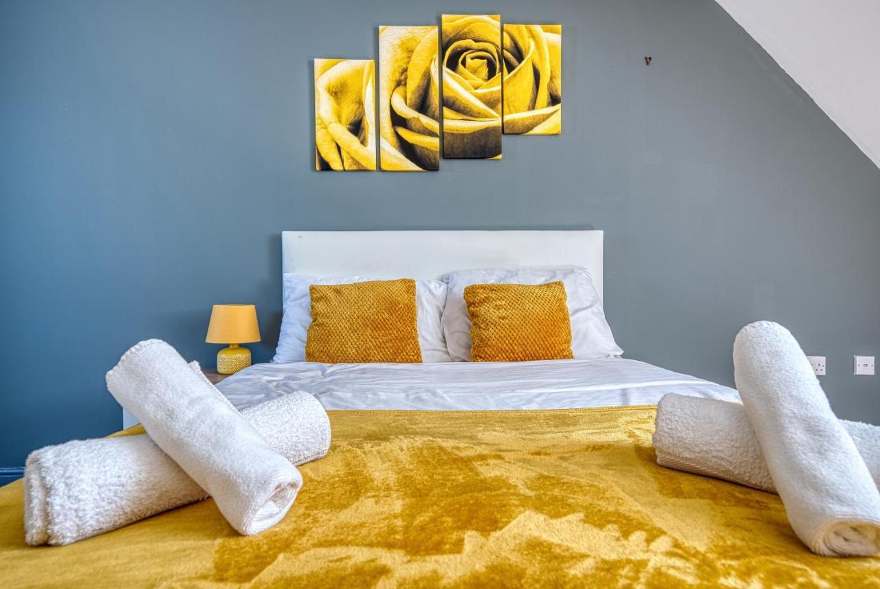 Nec Exhibitor Home, Stay Near Birmingham Airport ภายนอก รูปภาพ