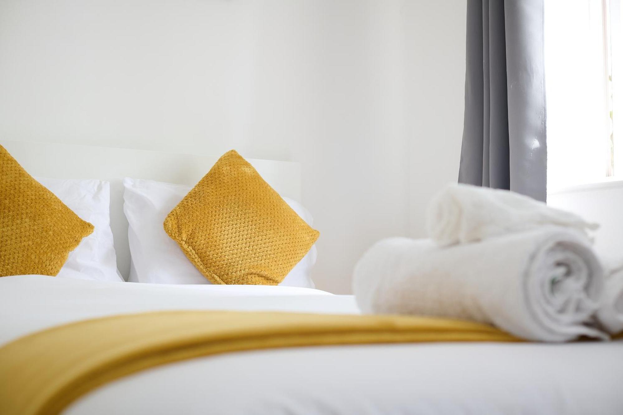 Nec Exhibitor Home, Stay Near Birmingham Airport ภายนอก รูปภาพ